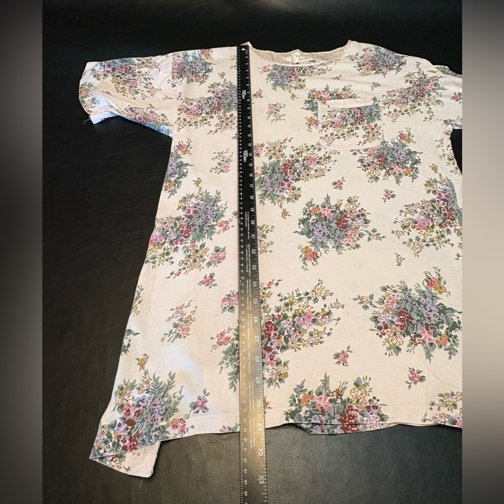 Victoria’s Secret Floral Print Oversized Night Gown size M Gold Tag - Picture 11 of 12